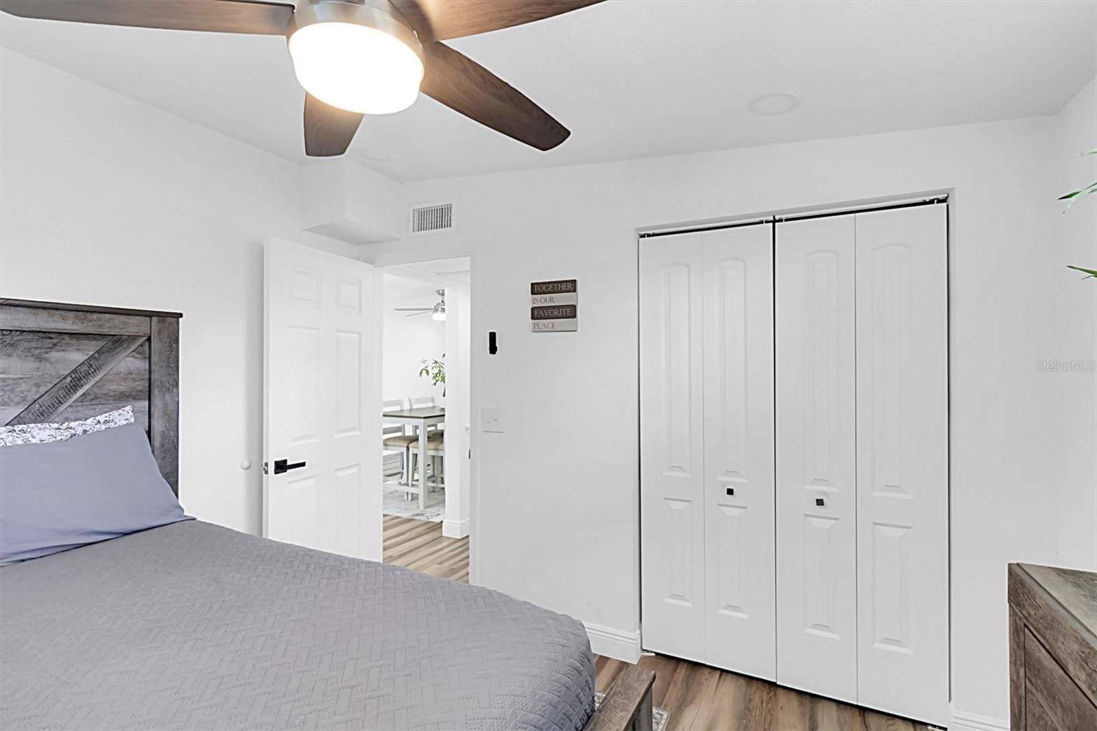 Listing photo id 14 for 10633 Raffia Drive