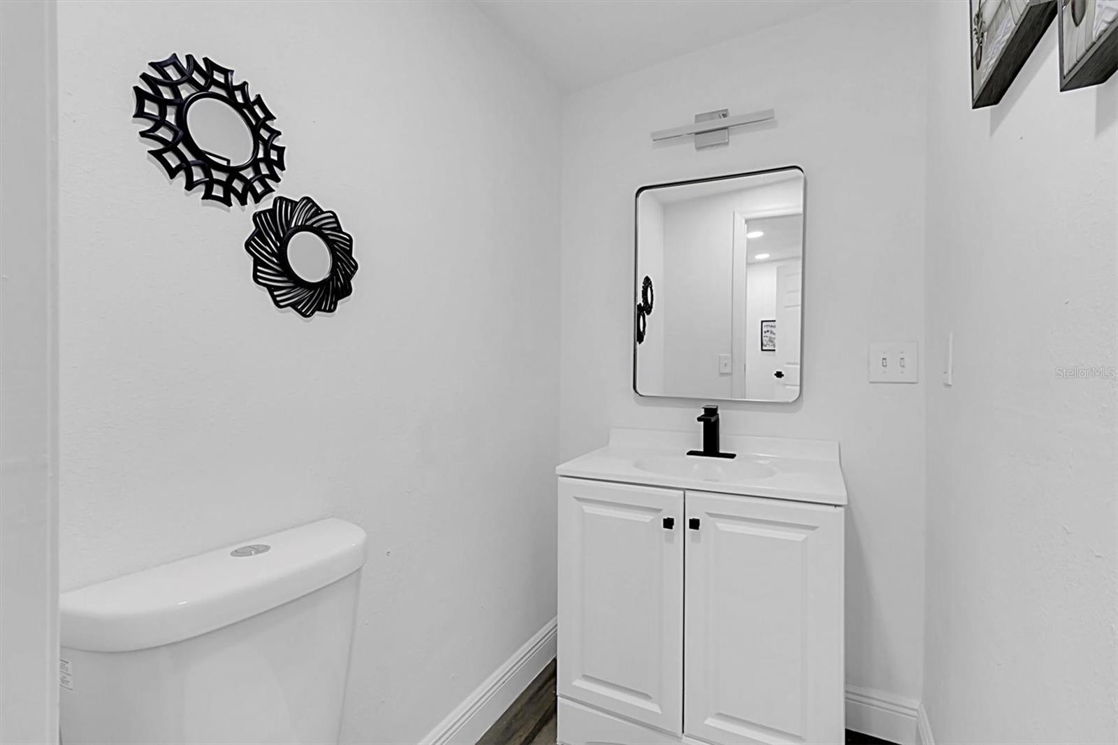 Listing photo id 18 for 10633 Raffia Drive