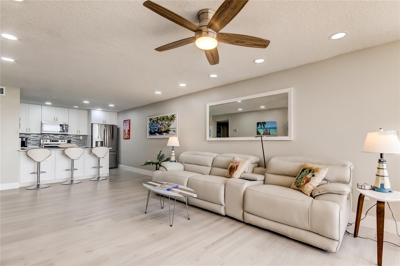 Image 10 of 55 For 440 Gulfview Boulevard 1205