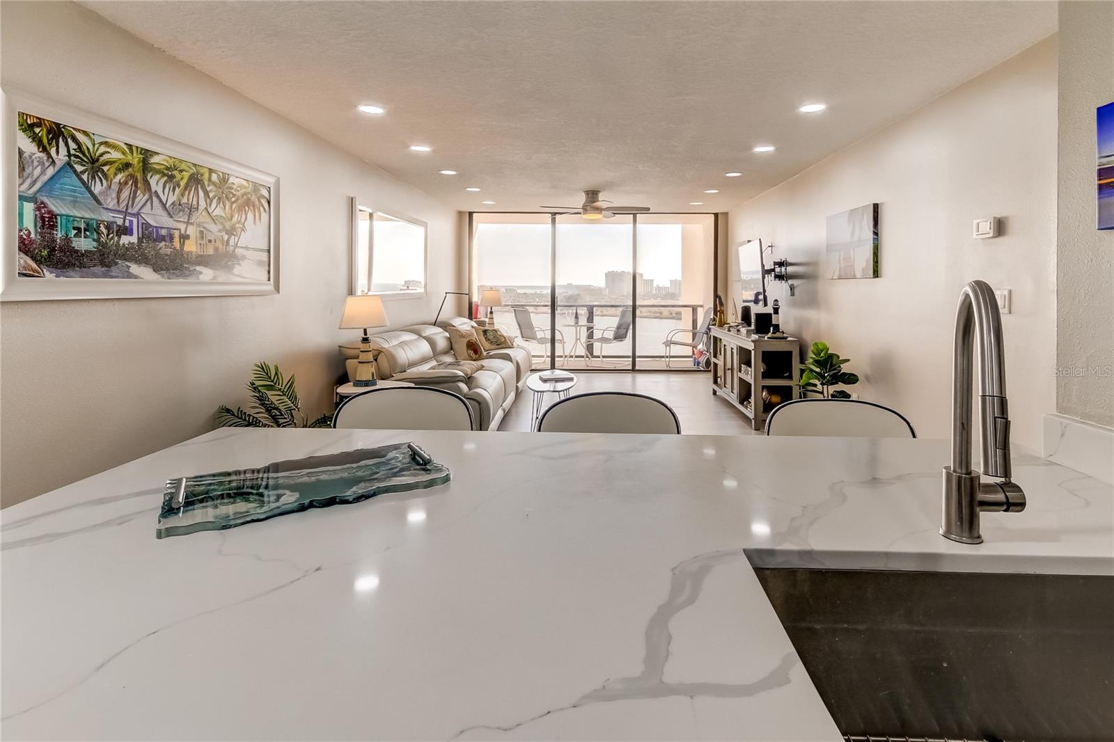 Image 14 of 55 For 440 Gulfview Boulevard 1205