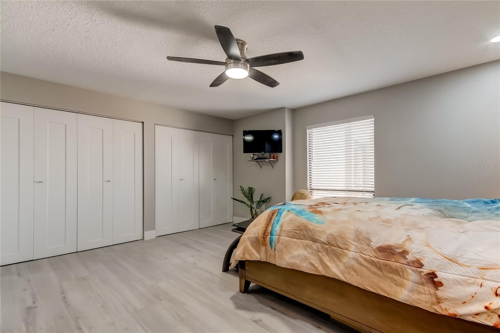 Image 18 of 55 For 440 Gulfview Boulevard 1205