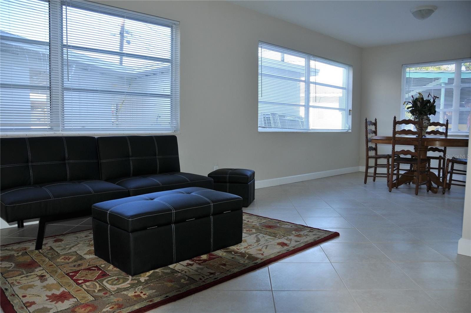 Image 2 of 13 For 626 12th Avenue Ne