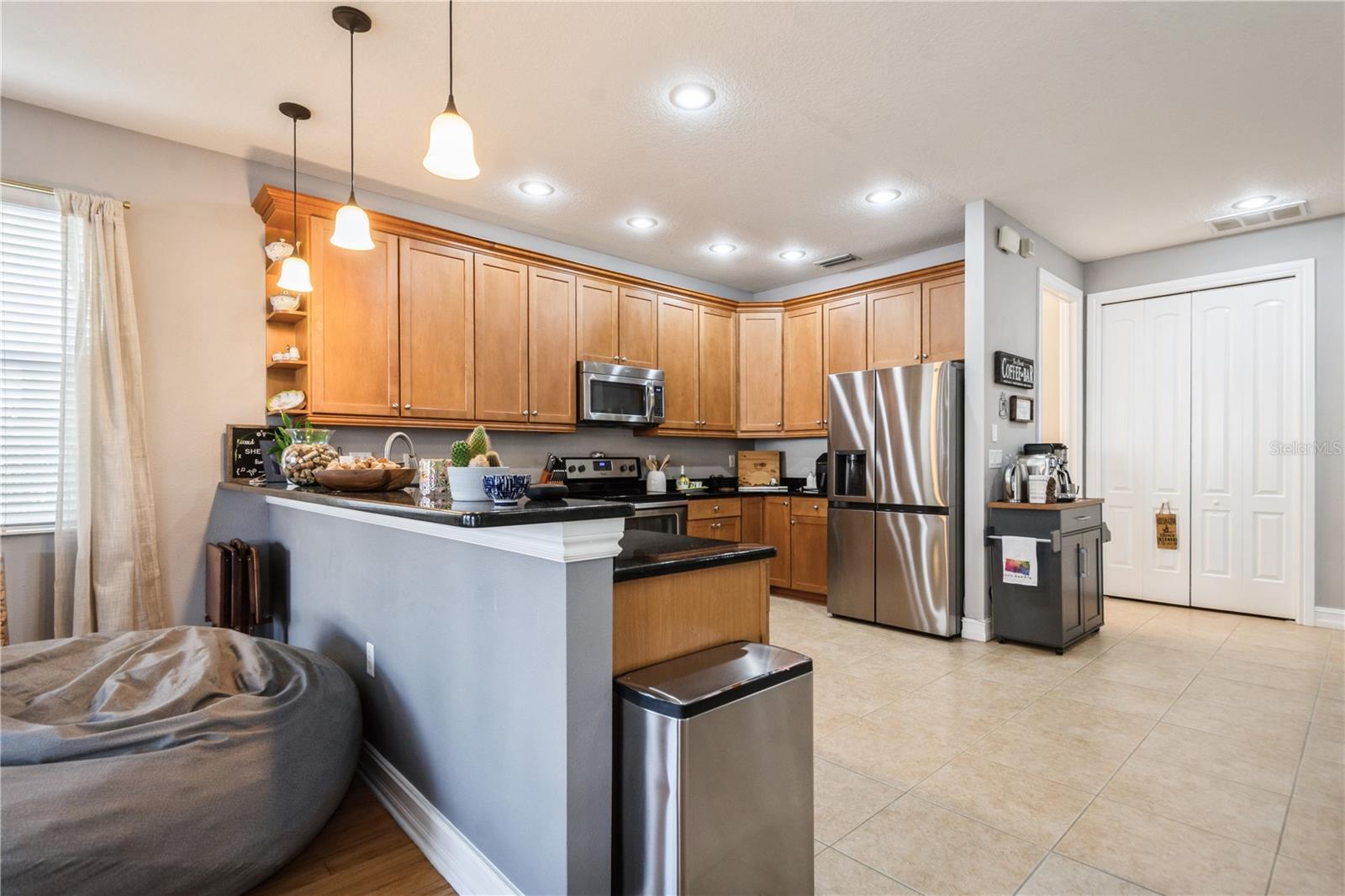 Image 10 of 38 For 10422 La Mirage Court