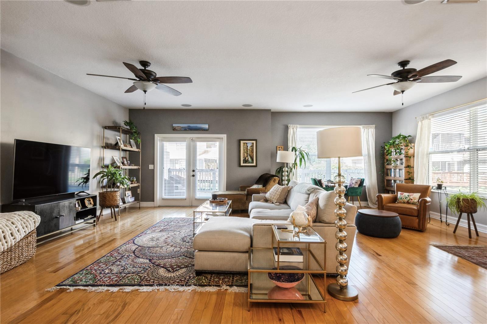 Image 15 of 38 For 10422 La Mirage Court