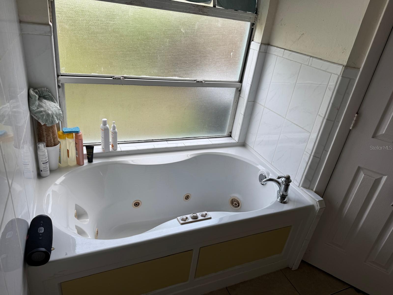 Image 12 of 16 For 24134 Hampton Place