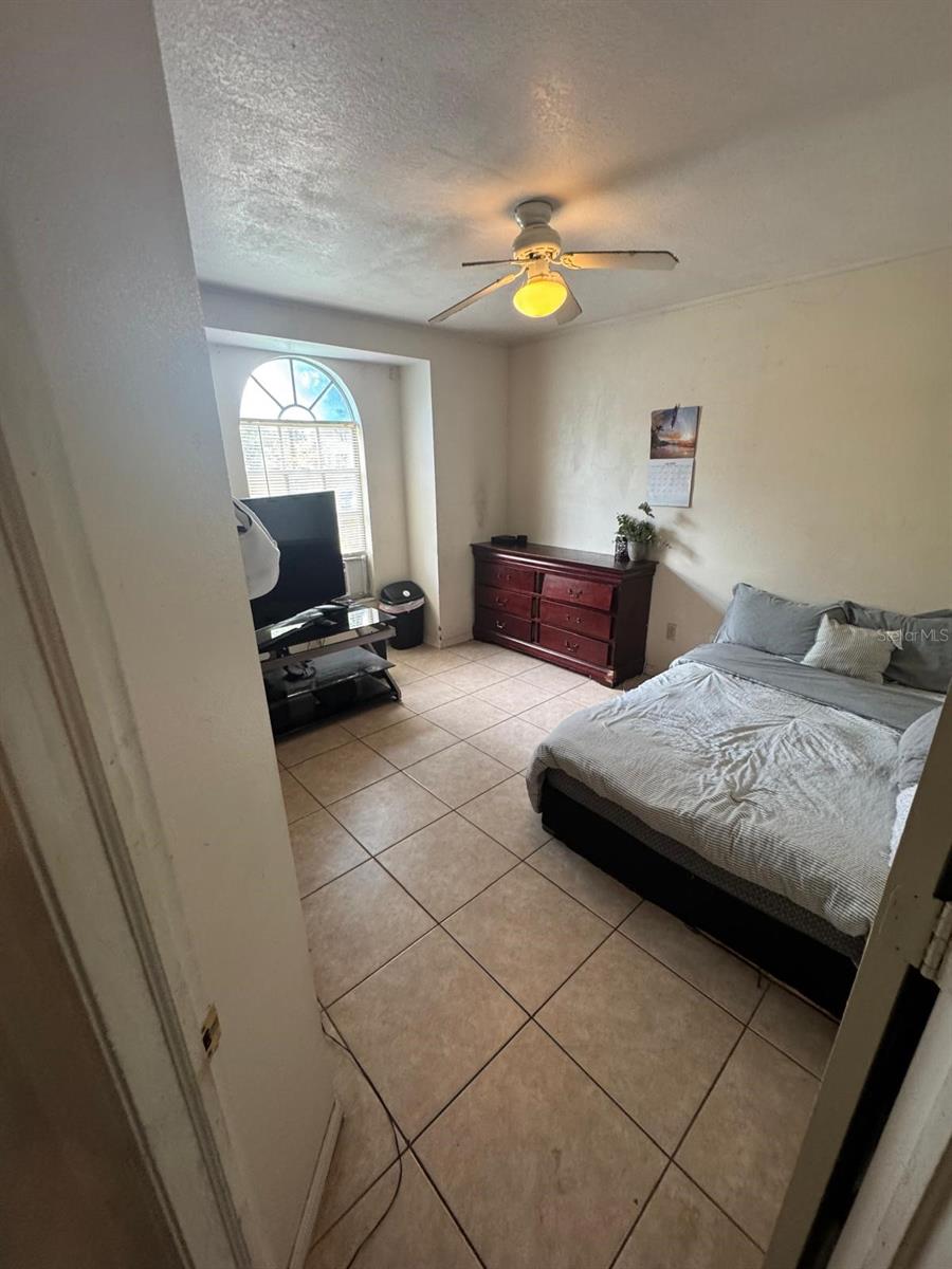 Image 8 of 16 For 24134 Hampton Place