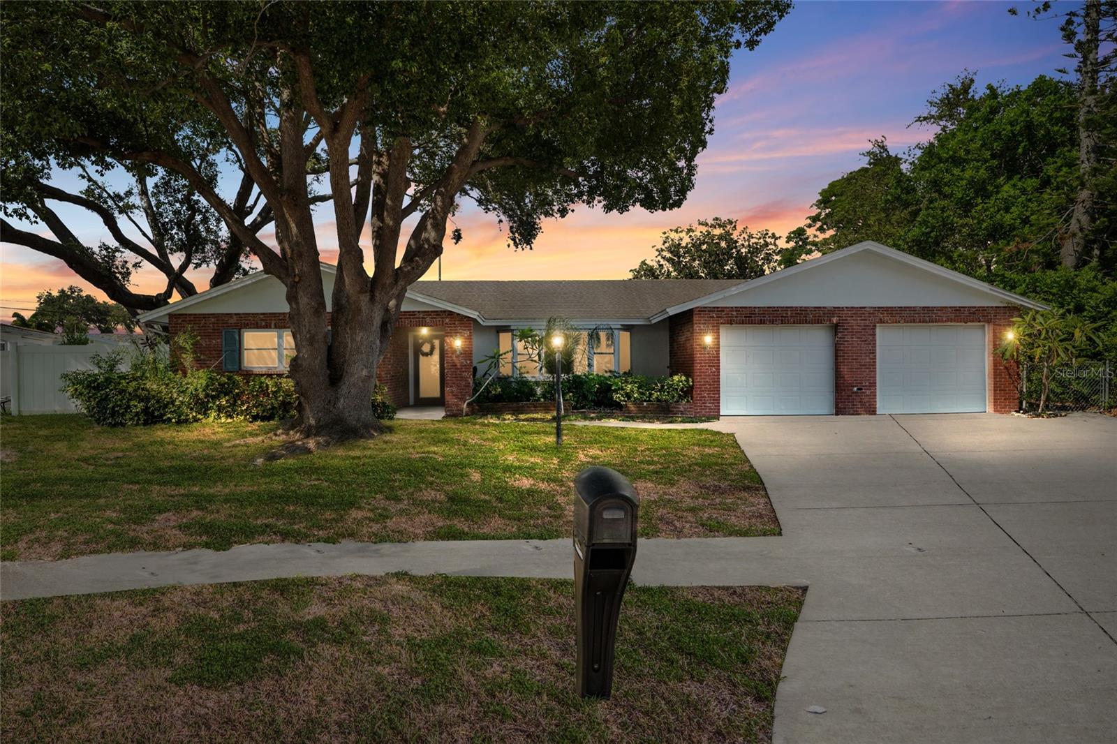 Details for 13623 97th Terrace, SEMINOLE, FL 33776