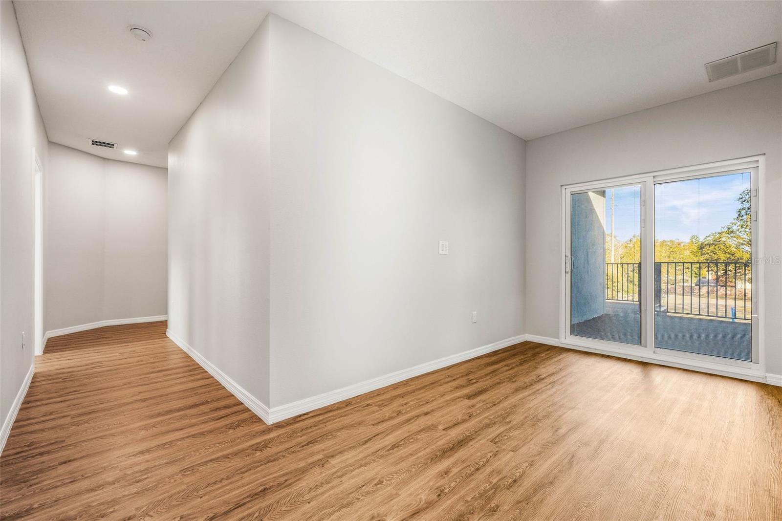Image 19 of 37 For 6117 113th Avenue