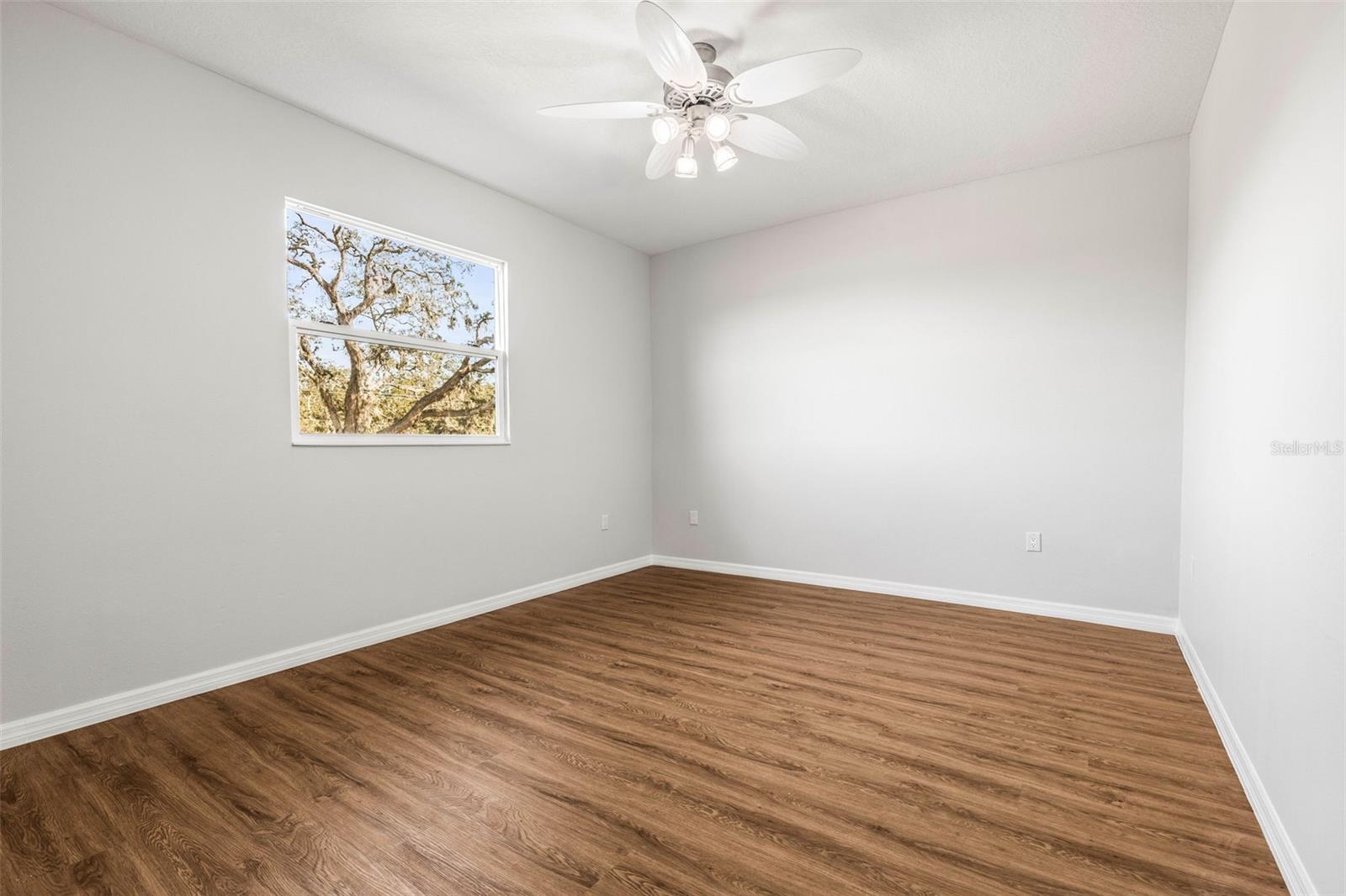 Image 20 of 37 For 6117 113th Avenue