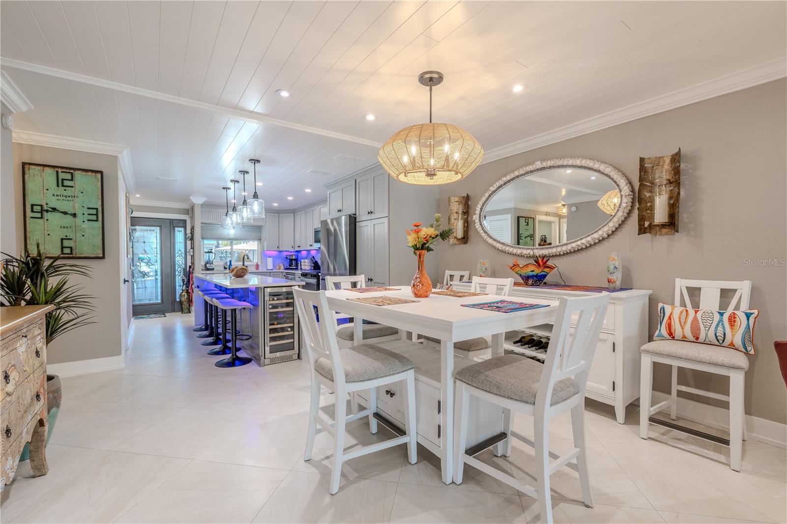 Listing photo id 16 for 523 Boca Ciega Point Boulevard S 1210