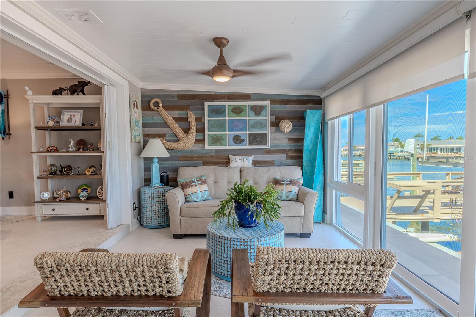 Listing photo id 19 for 523 Boca Ciega Point Boulevard S 1210