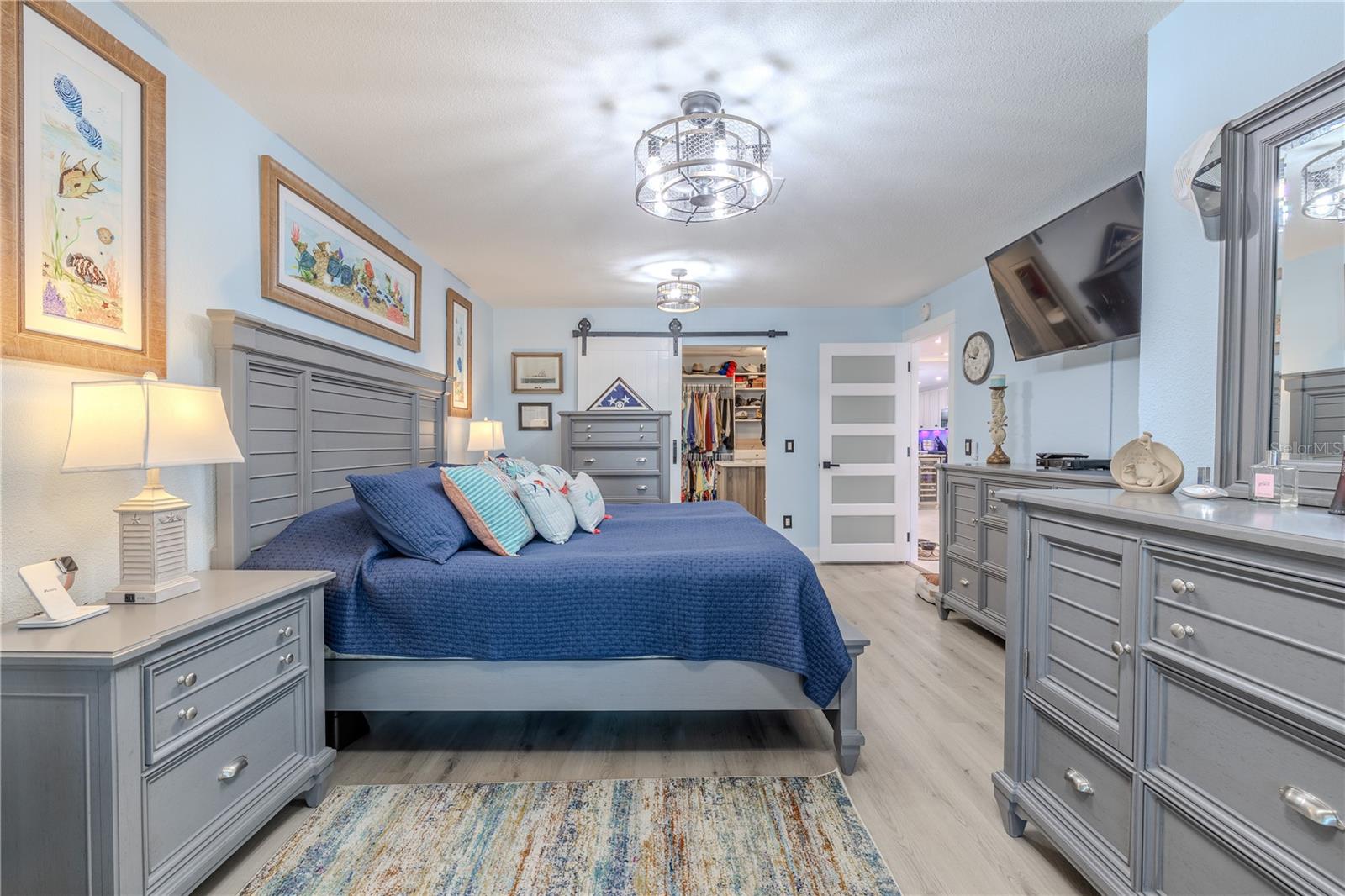 Listing photo id 27 for 523 Boca Ciega Point Boulevard S 1210