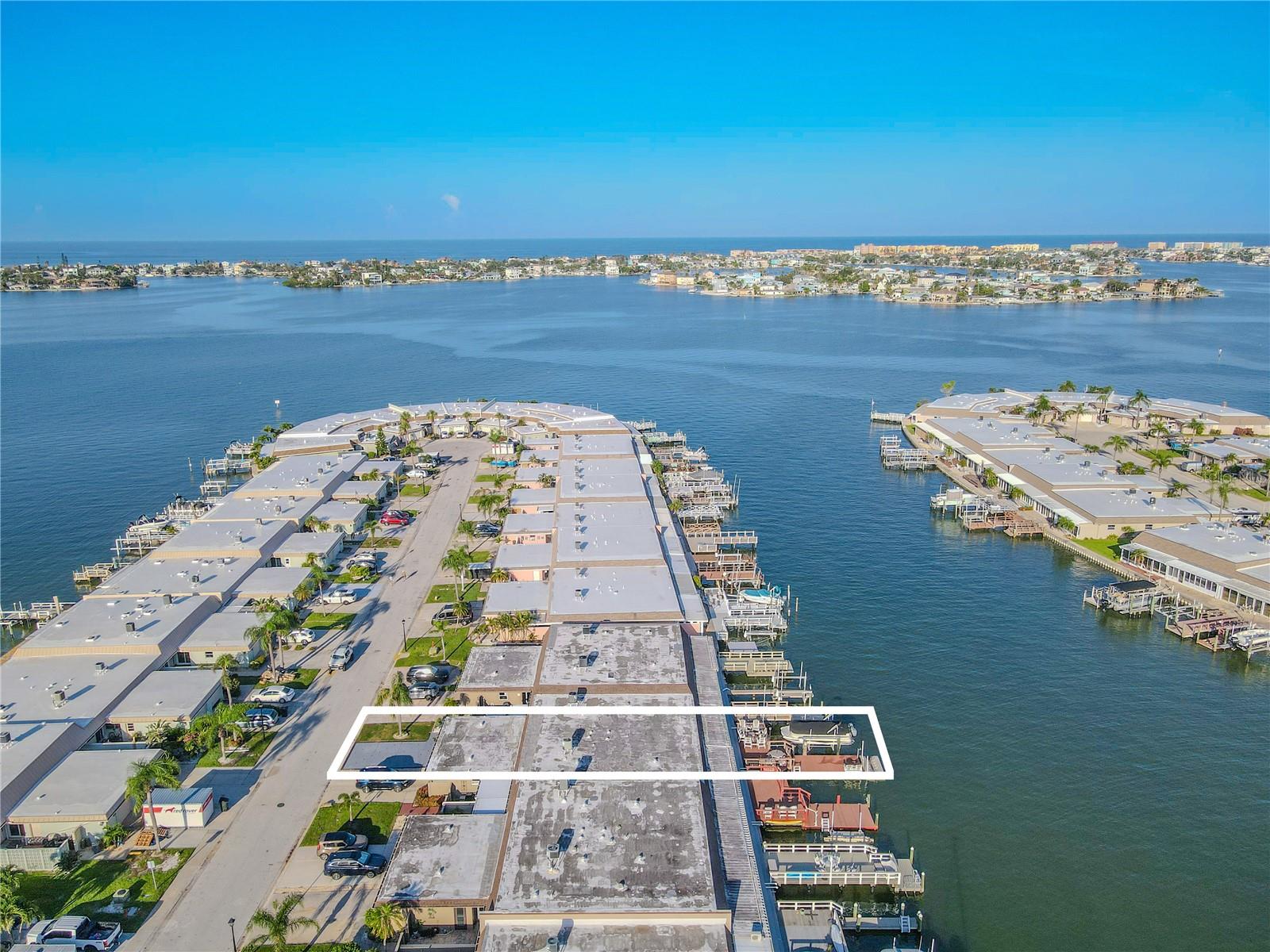 Listing photo id 1 for 523 Boca Ciega Point Boulevard S 1210