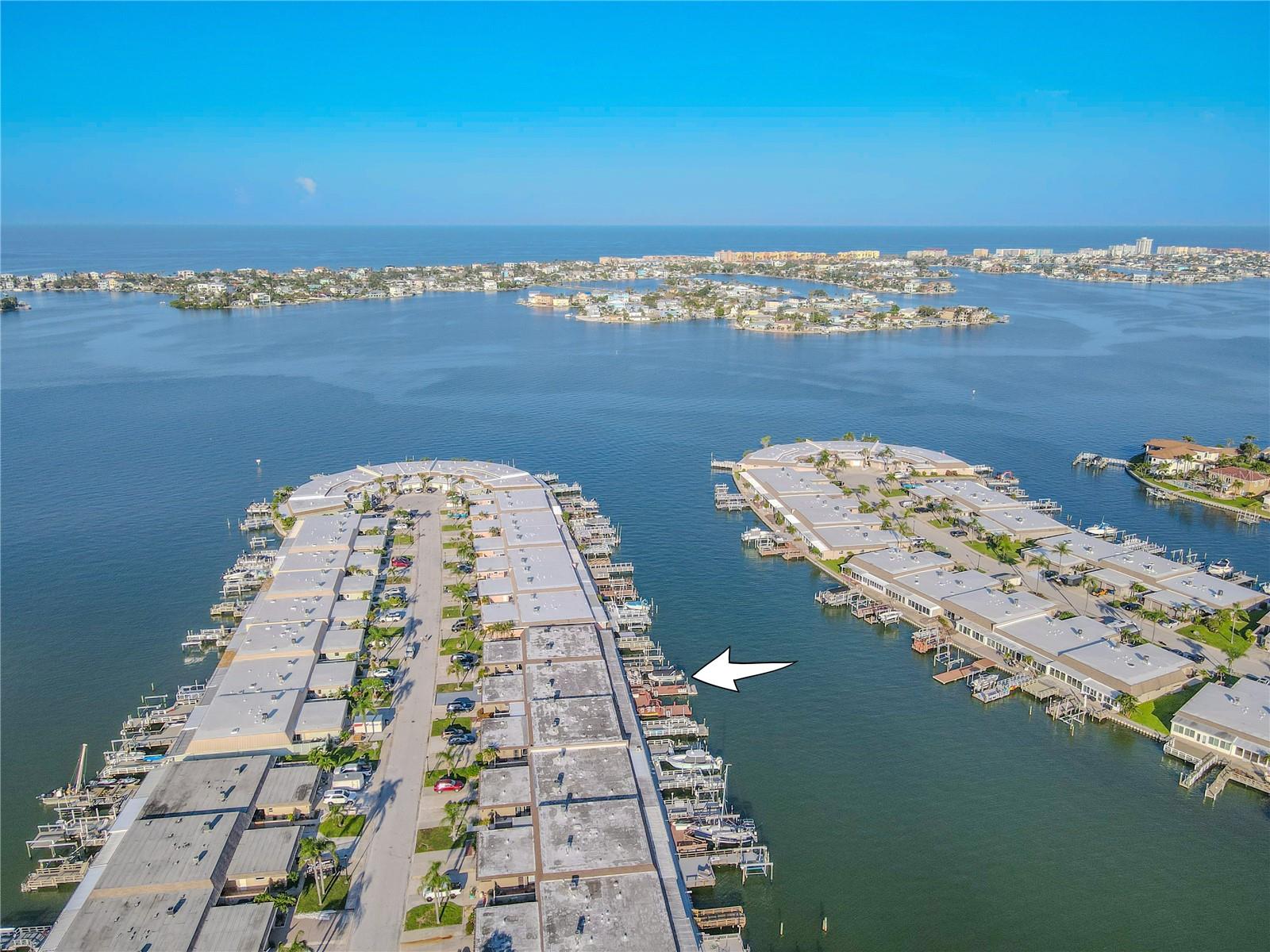 Listing photo id 55 for 523 Boca Ciega Point Boulevard S 1210