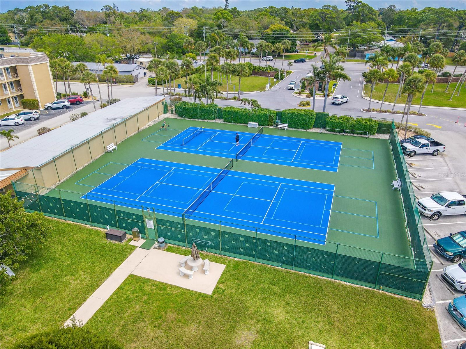 Listing photo id 60 for 523 Boca Ciega Point Boulevard S 1210