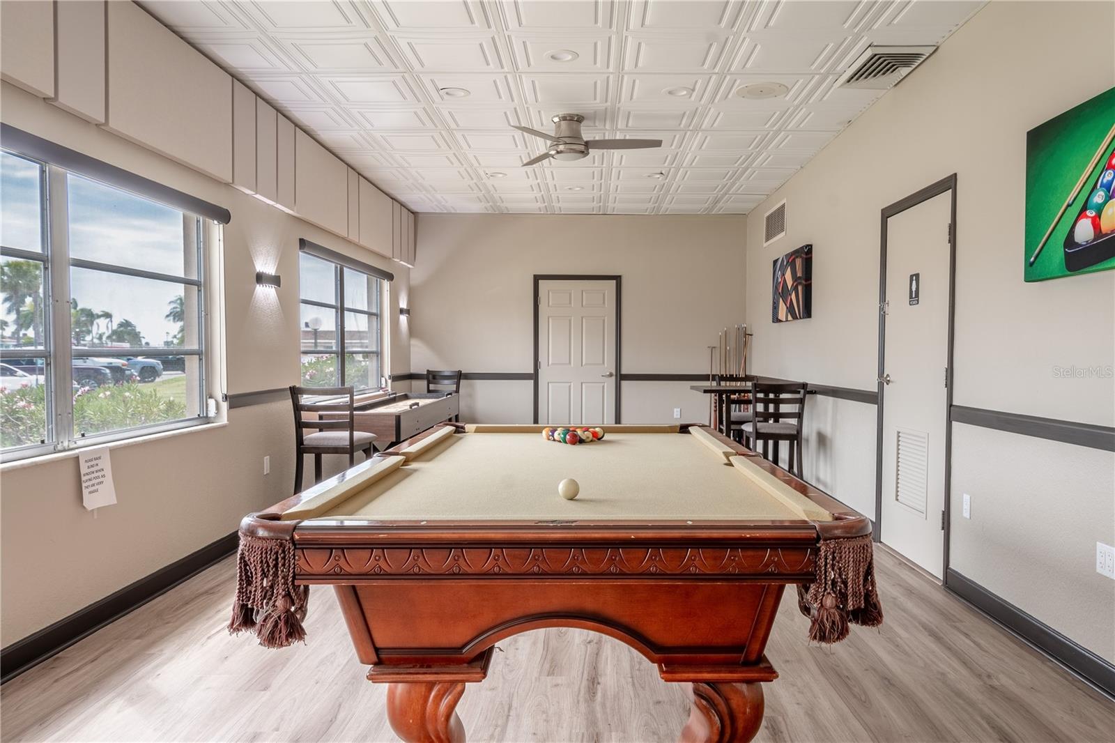 Listing photo id 61 for 523 Boca Ciega Point Boulevard S 1210