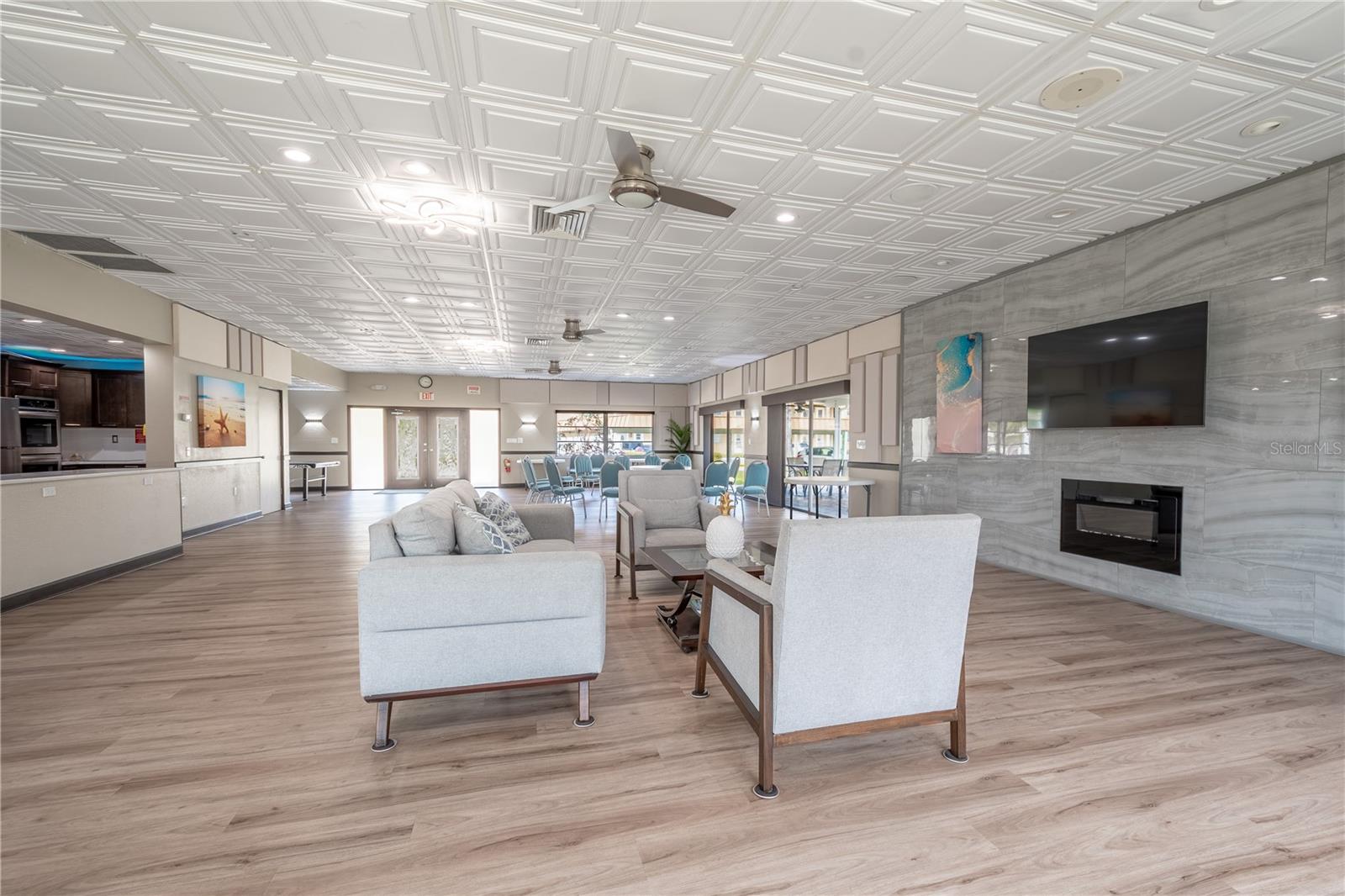 Listing photo id 64 for 523 Boca Ciega Point Boulevard S 1210