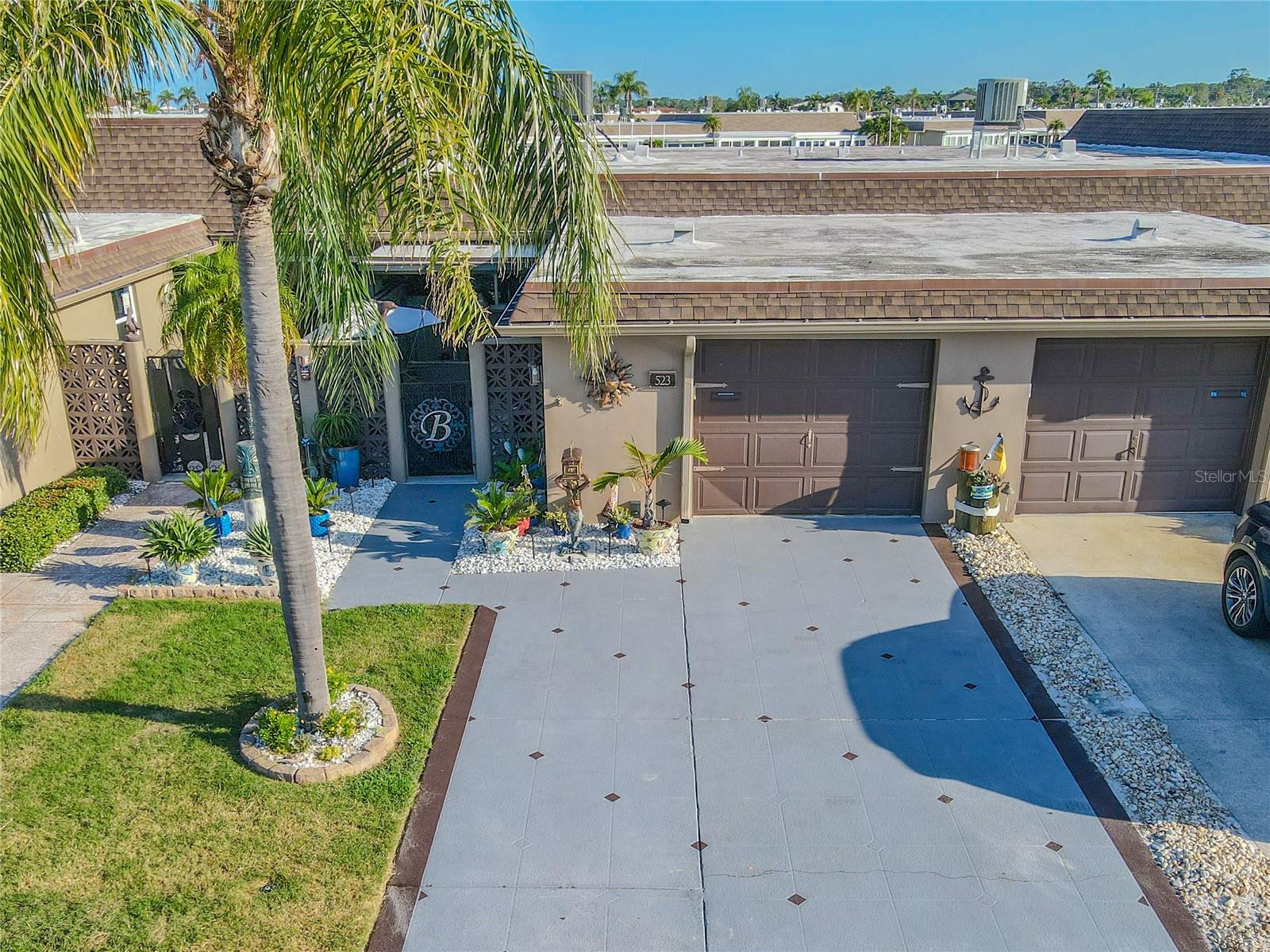Listing photo id 71 for 523 Boca Ciega Point Boulevard S 1210