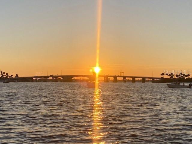 Listing photo id 75 for 523 Boca Ciega Point Boulevard S 1210