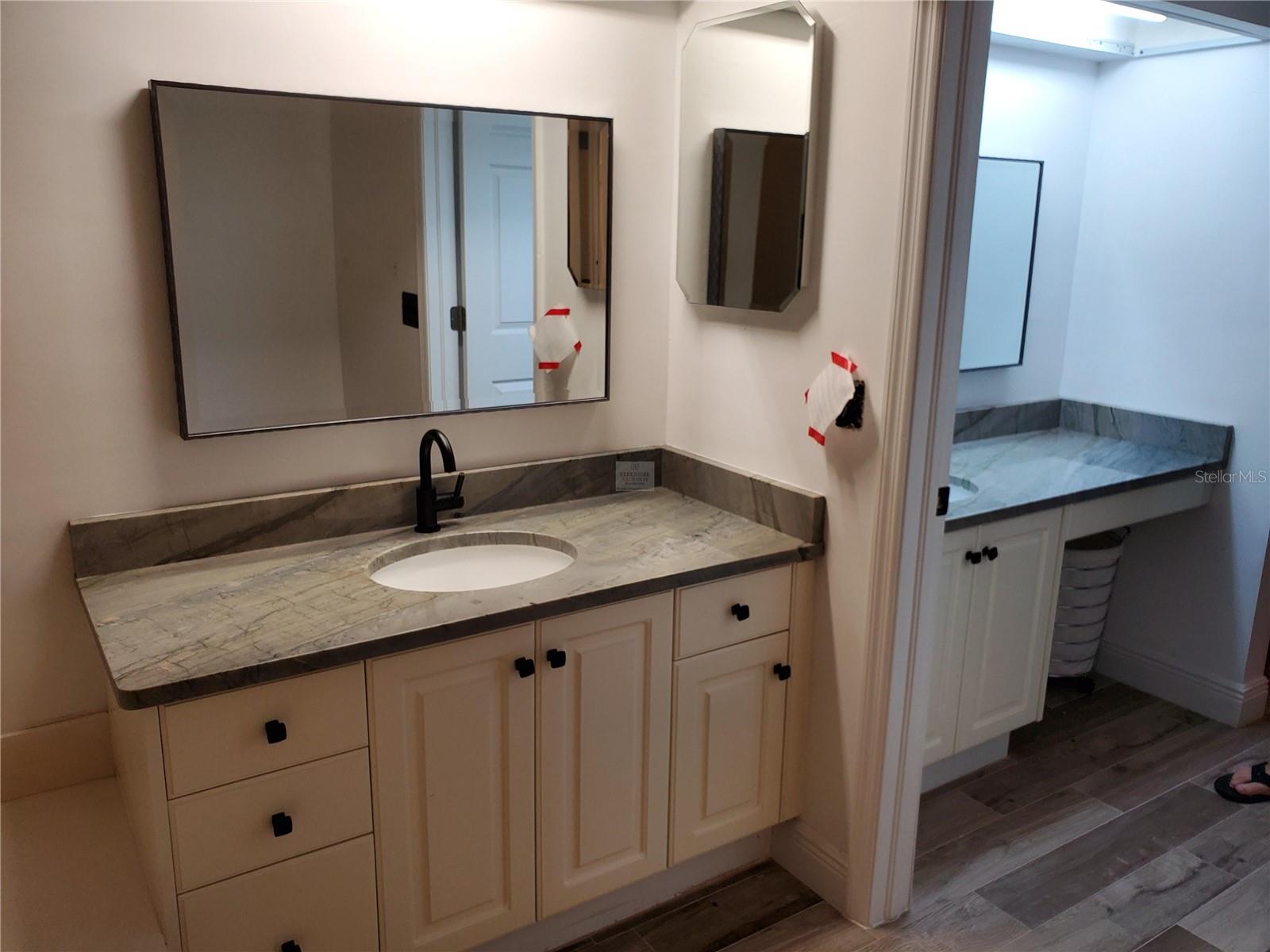 Image 21 of 41 For 6650 Sunset Way 220