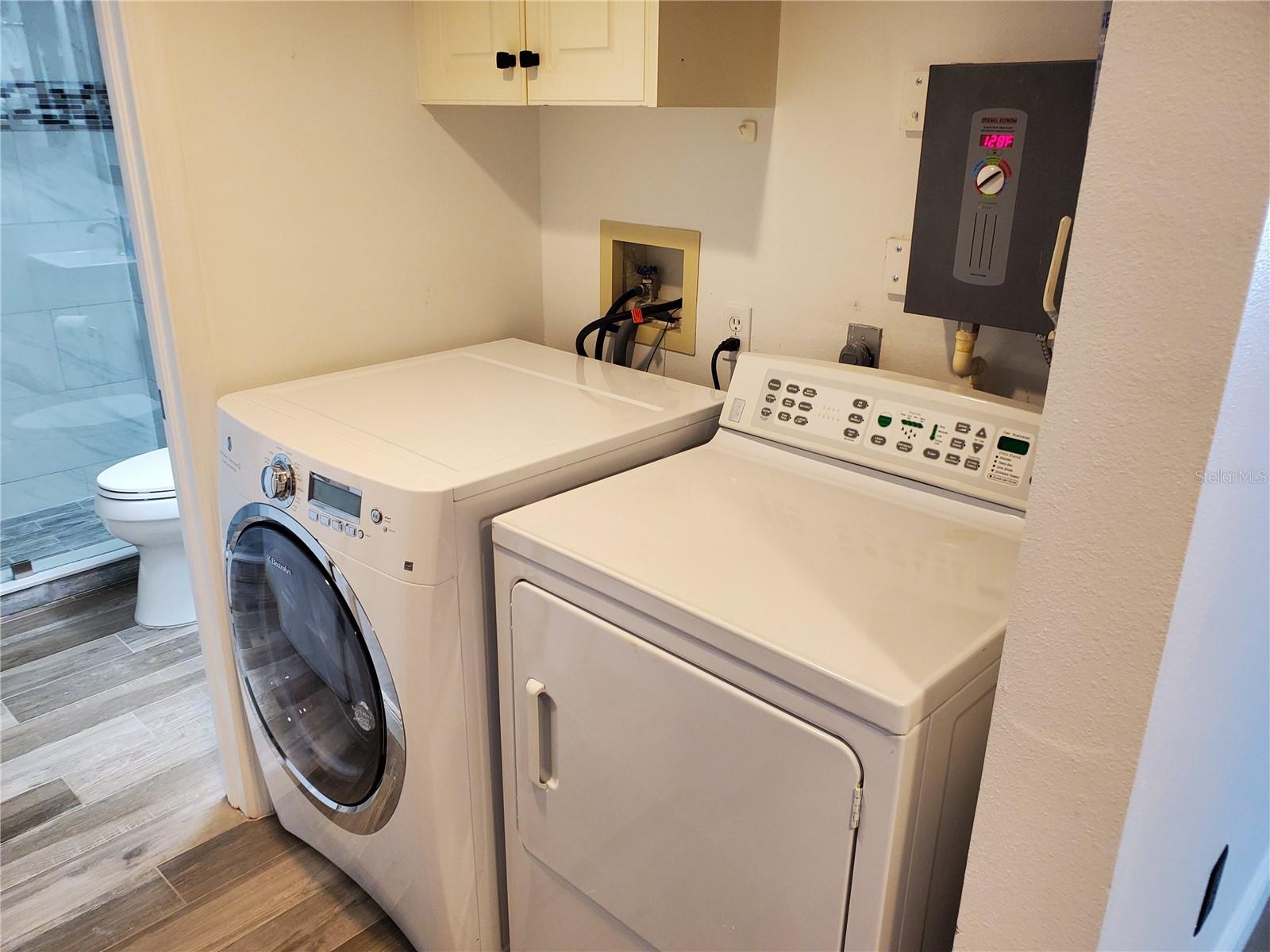 Image 41 of 41 For 6650 Sunset Way 220