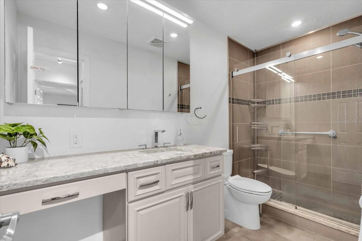 Image 11 of 24 For 3010 59th Street S 212