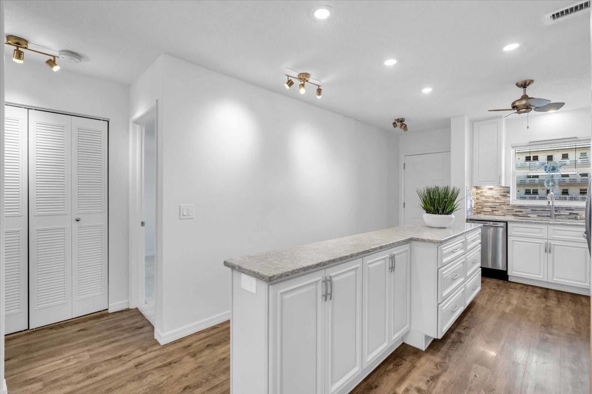 Image 13 of 24 For 3010 59th Street S 212