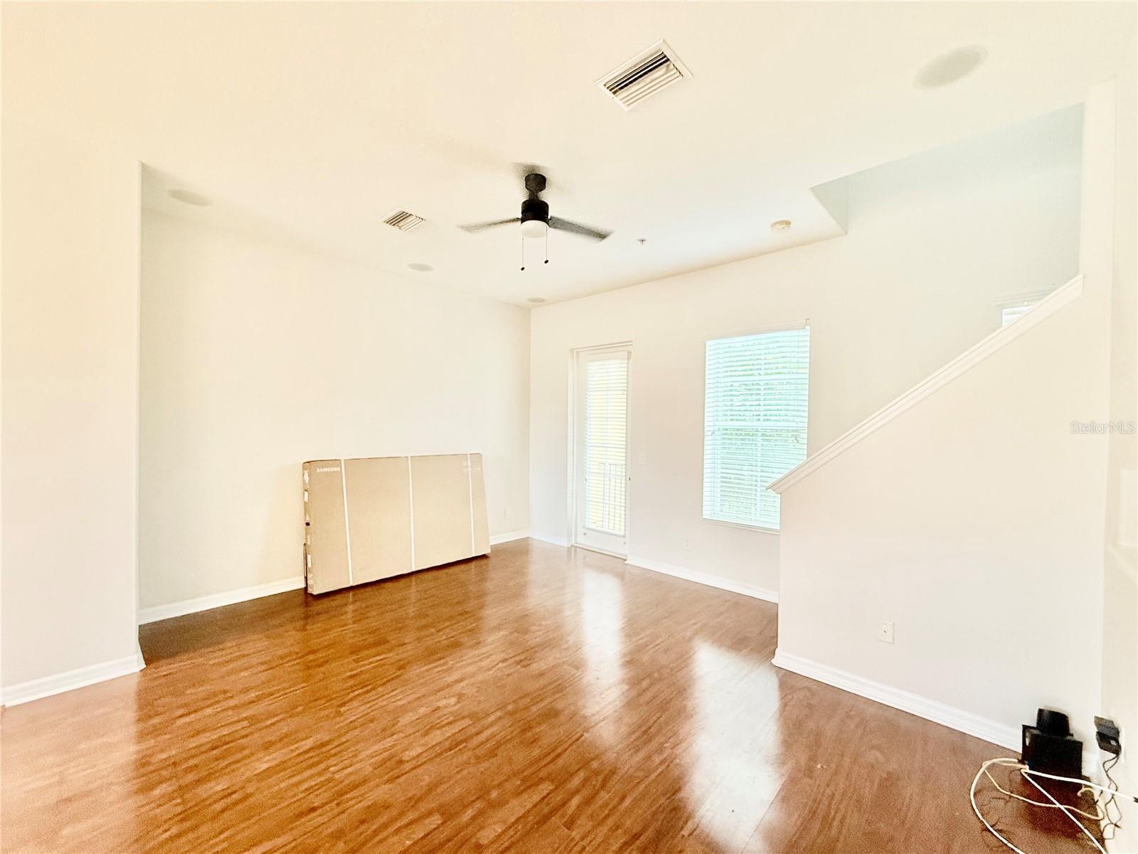 Image 7 of 20 For 956 Sombra Street