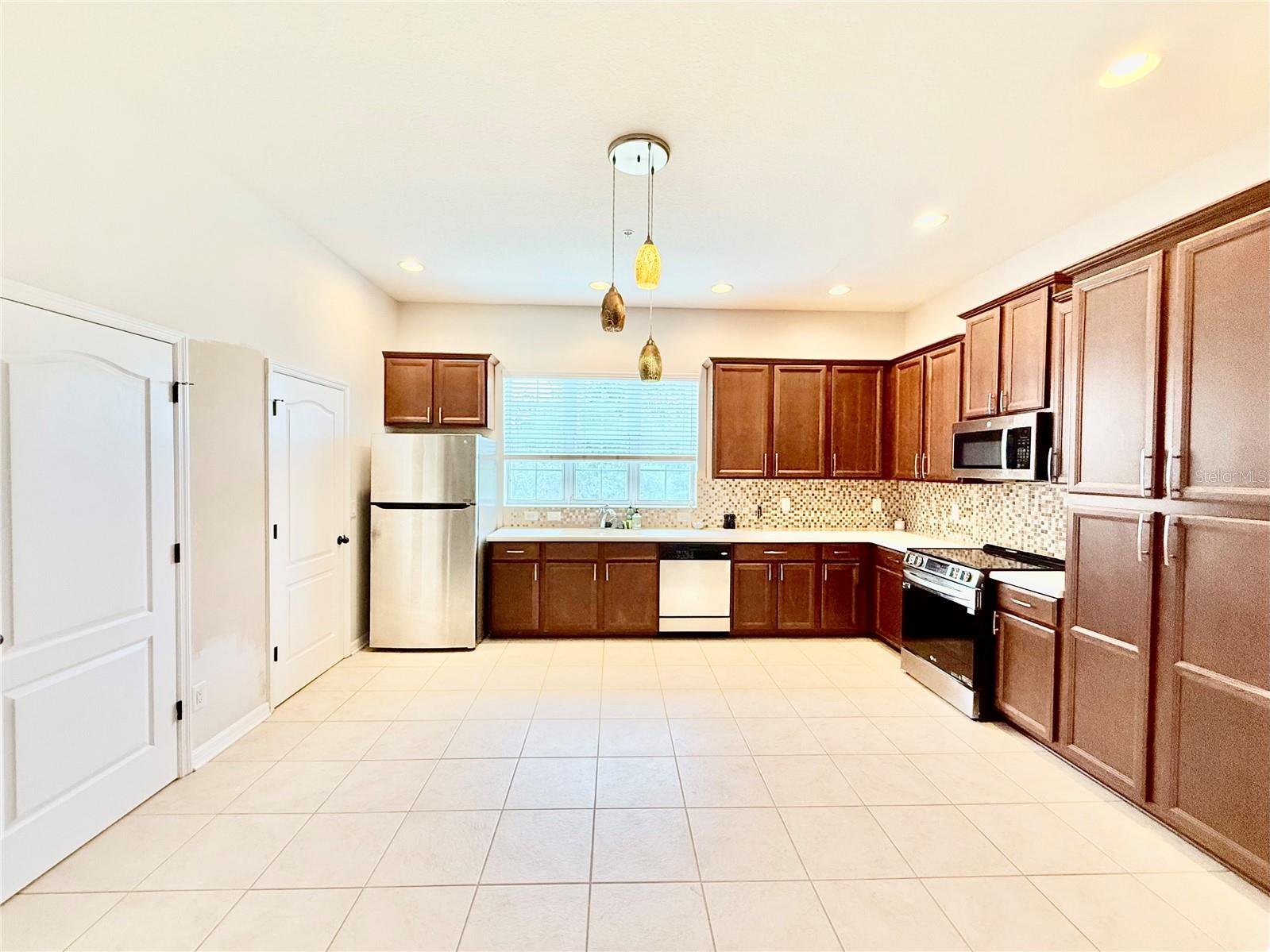 Image 9 of 20 For 956 Sombra Street