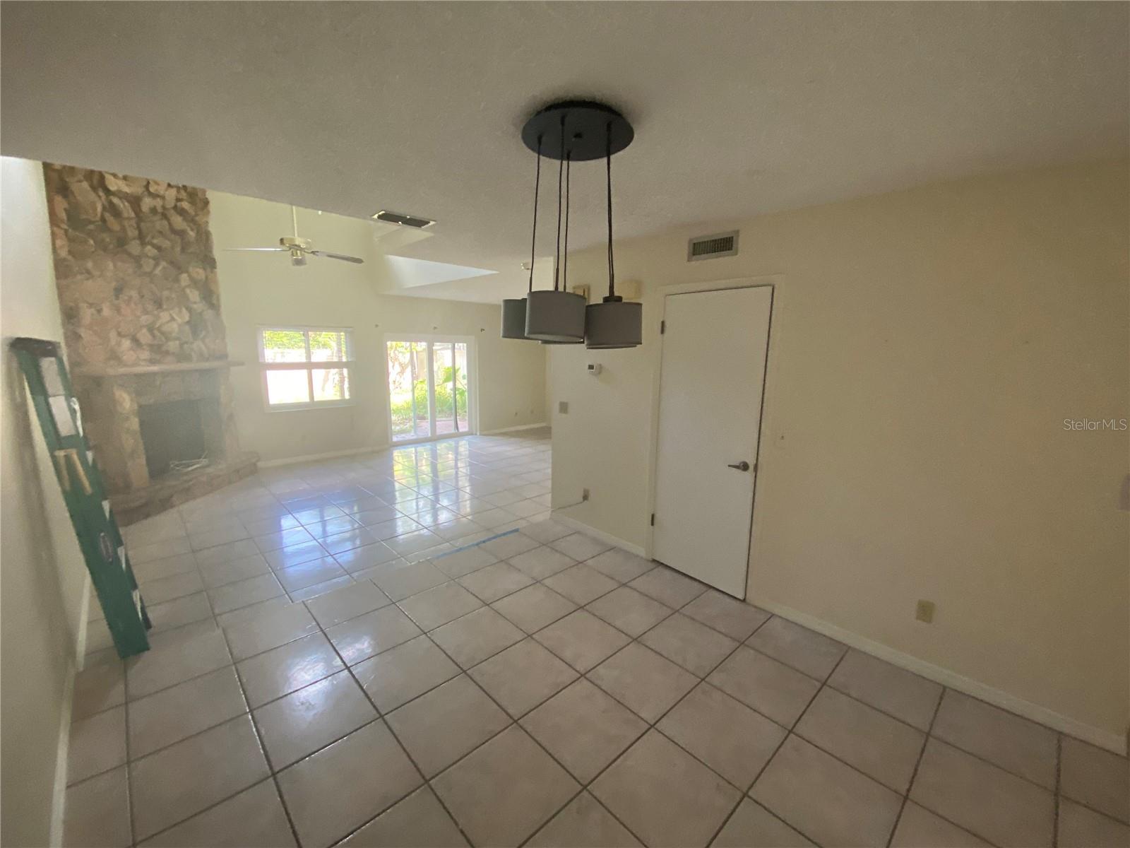 Image 2 of 8 For 5820 Idle Forest Place