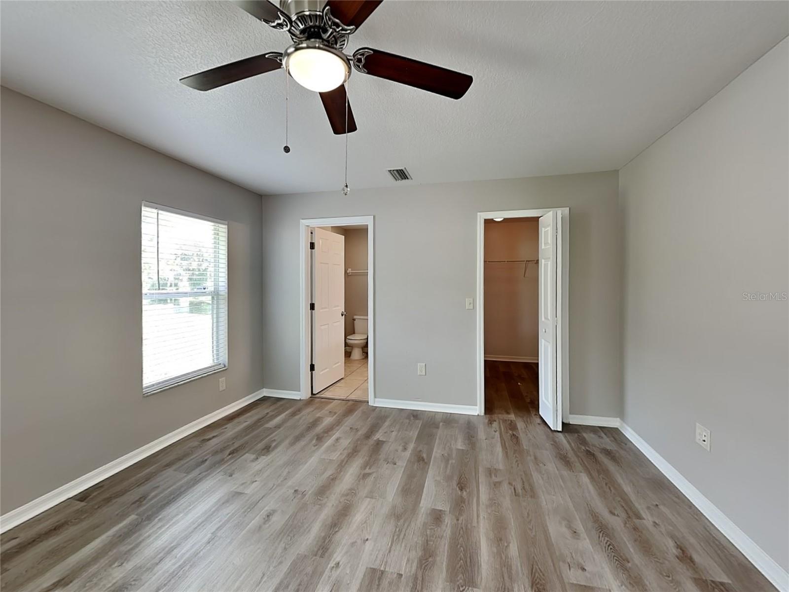 Image 10 of 17 For 9515 27th Avenue E