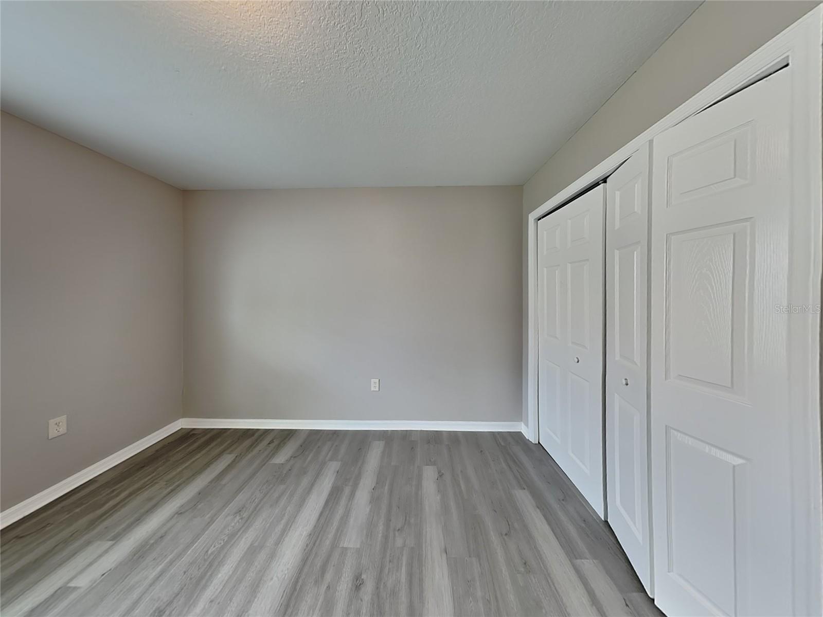 Image 12 of 17 For 9515 27th Avenue E