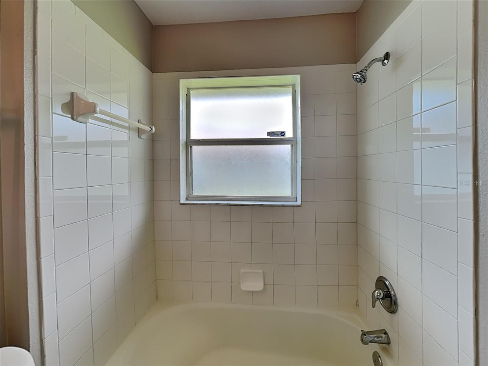 Image 16 of 17 For 9515 27th Avenue E