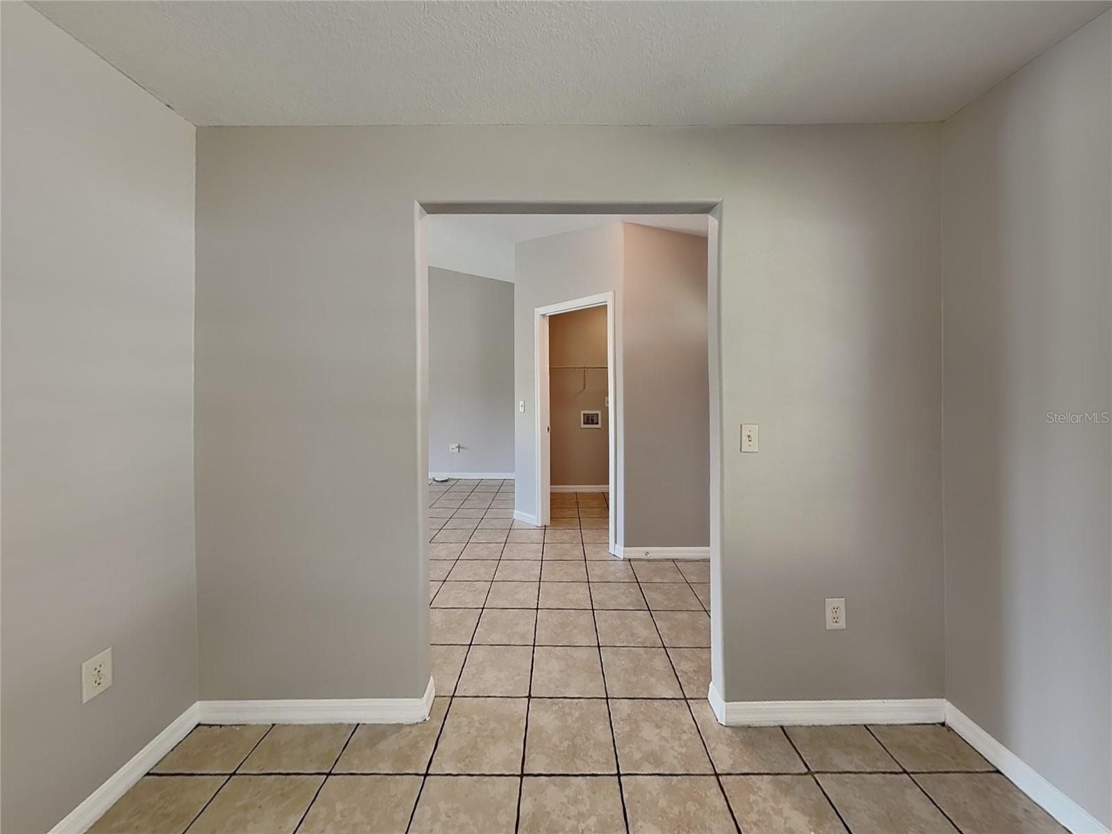 Image 5 of 17 For 9515 27th Avenue E