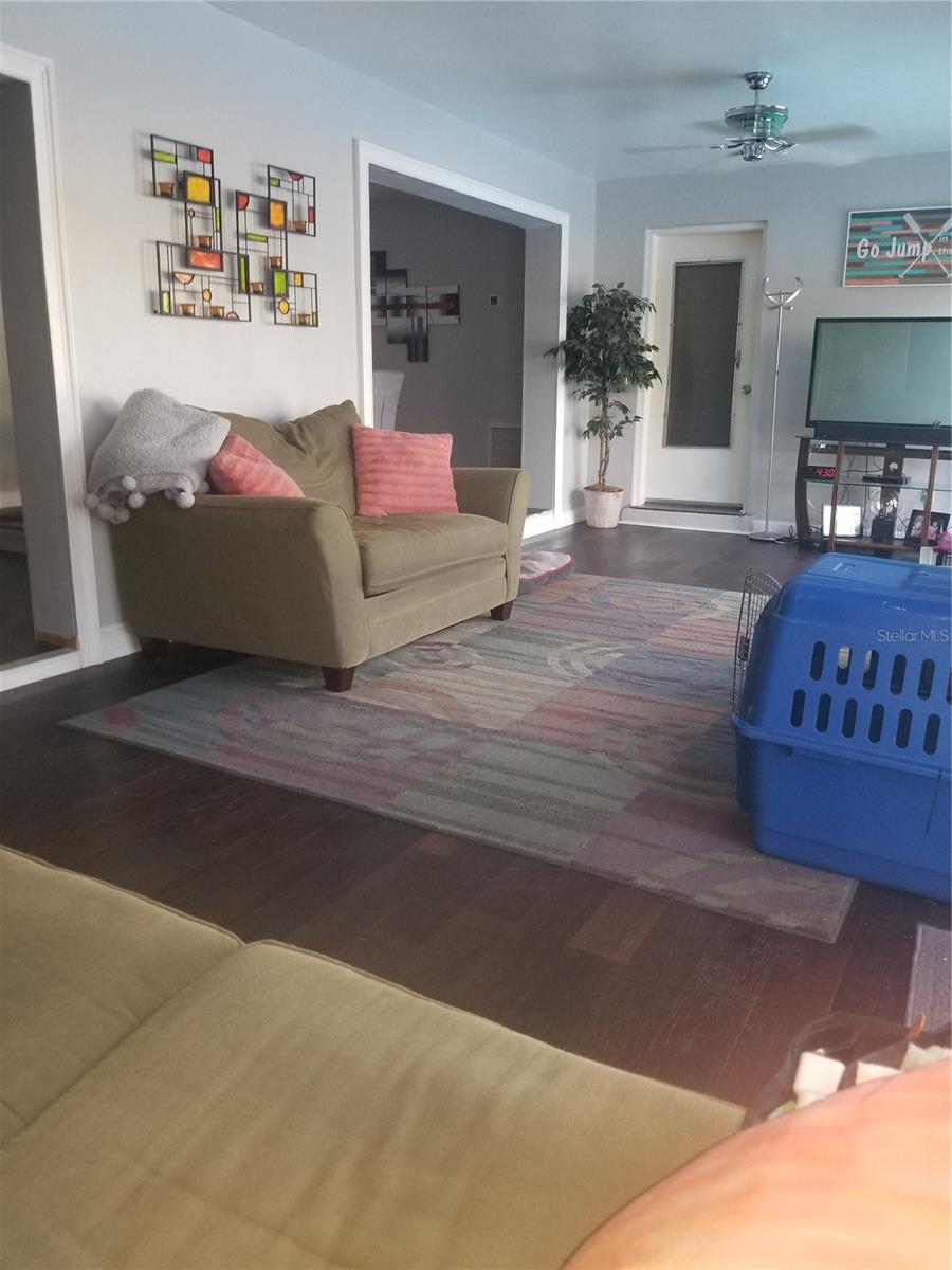 Image 8 of 14 For 2075 Keene Road