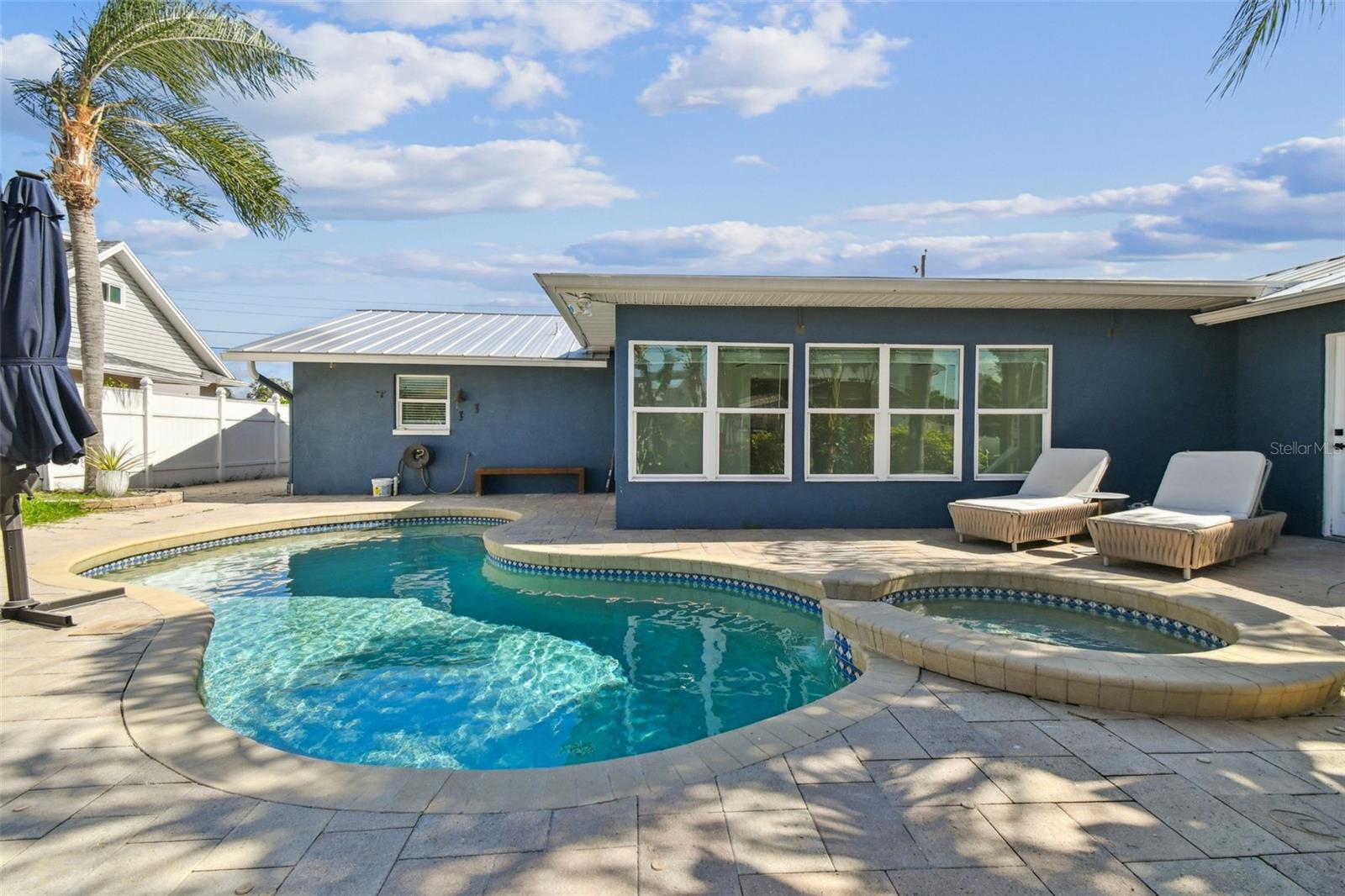 Listing photo id 57 for 8708 Thornwood Lane