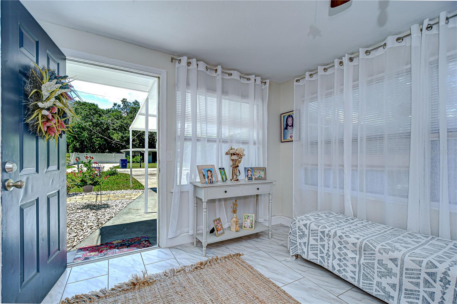 Image 14 of 30 For 2925 Ellis Drive