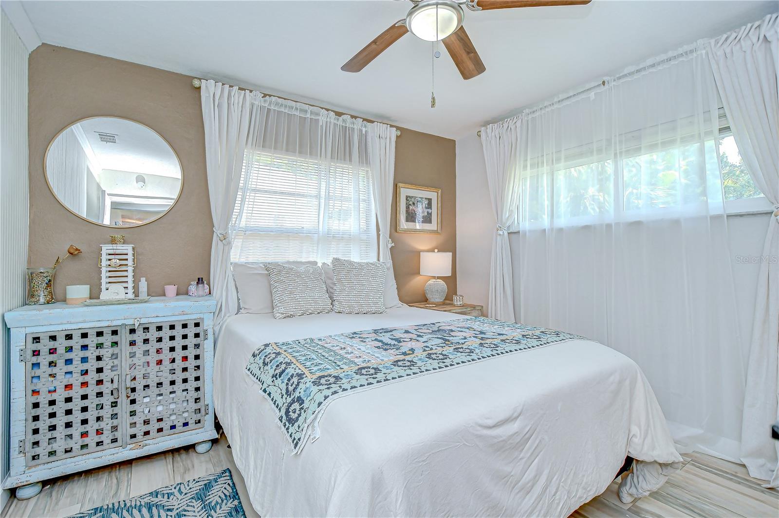 Image 15 of 30 For 2925 Ellis Drive