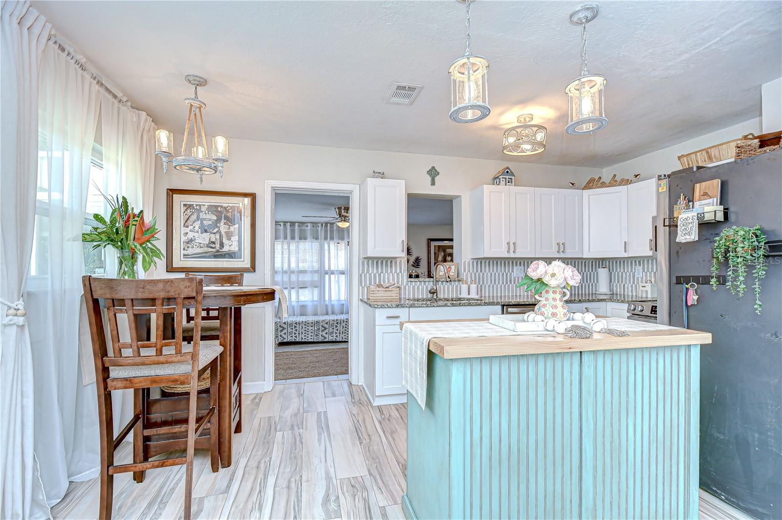 Image 7 of 30 For 2925 Ellis Drive