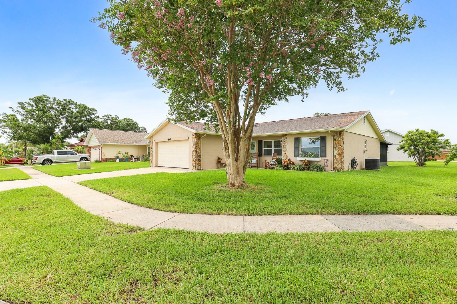 Listing photo id 30 for 3940 108th Avenue N