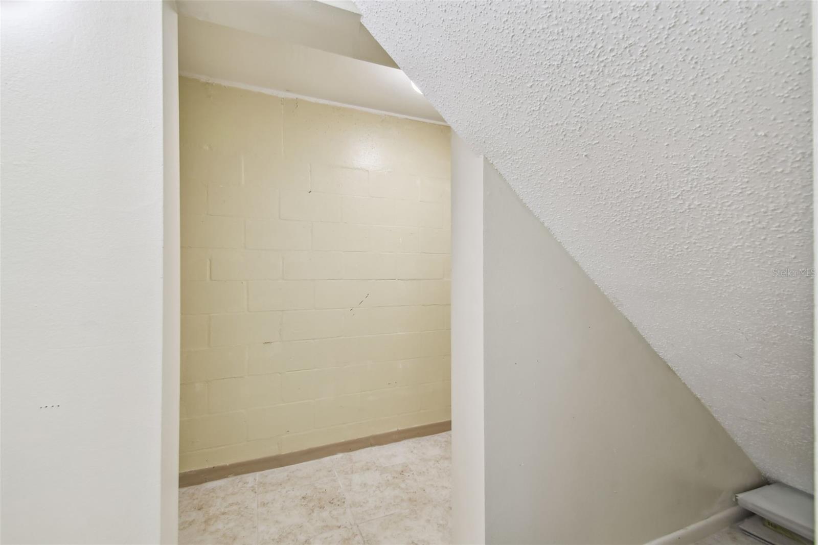 Image 33 of 46 For 7550 Sunshine Skyway Lane S T48