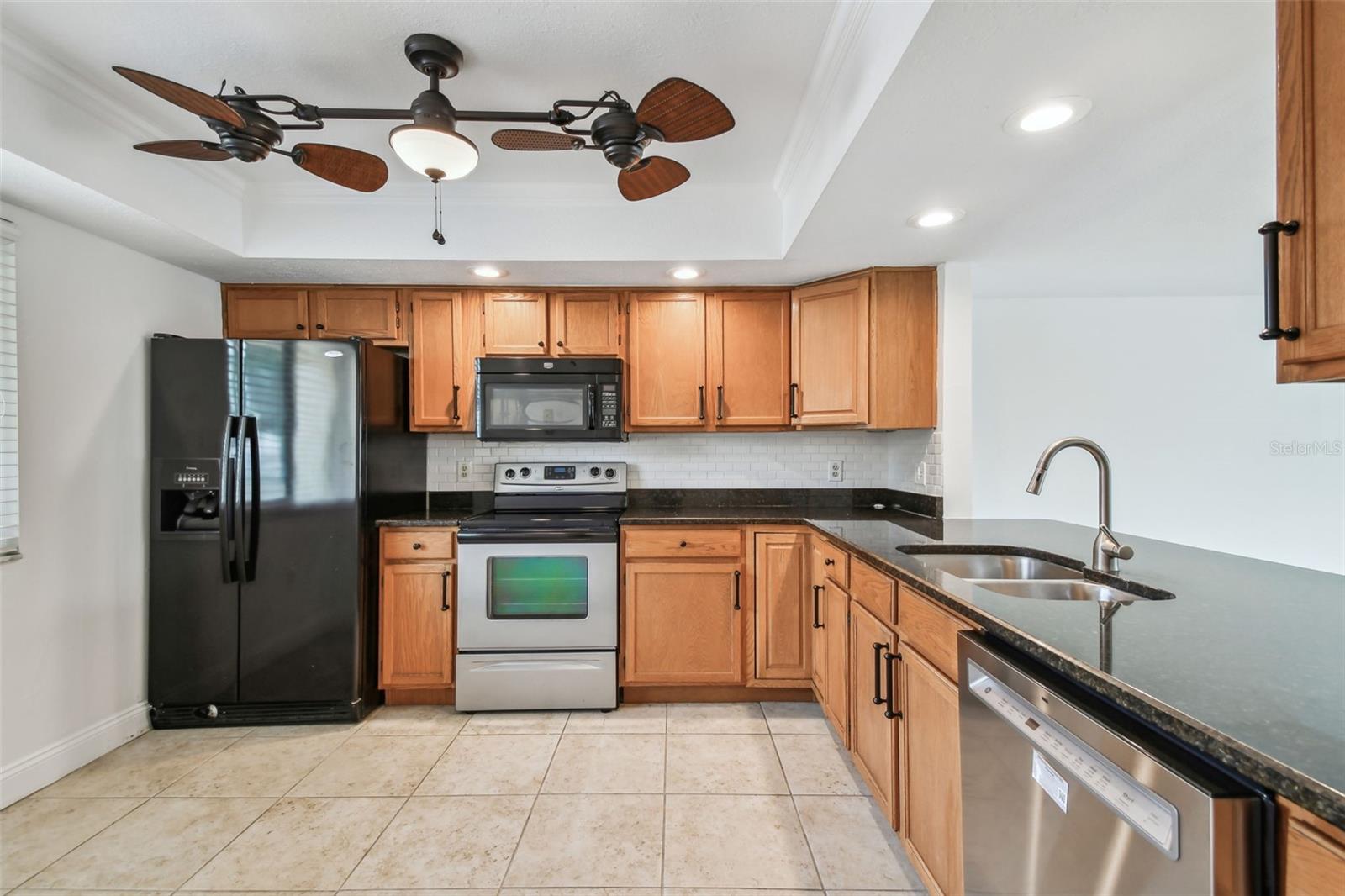 Image 35 of 46 For 7550 Sunshine Skyway Lane S T48