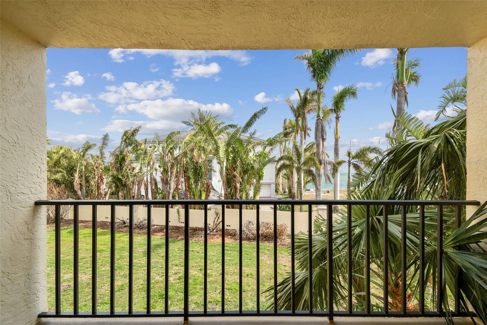 Image 37 of 46 For 7550 Sunshine Skyway Lane S T48