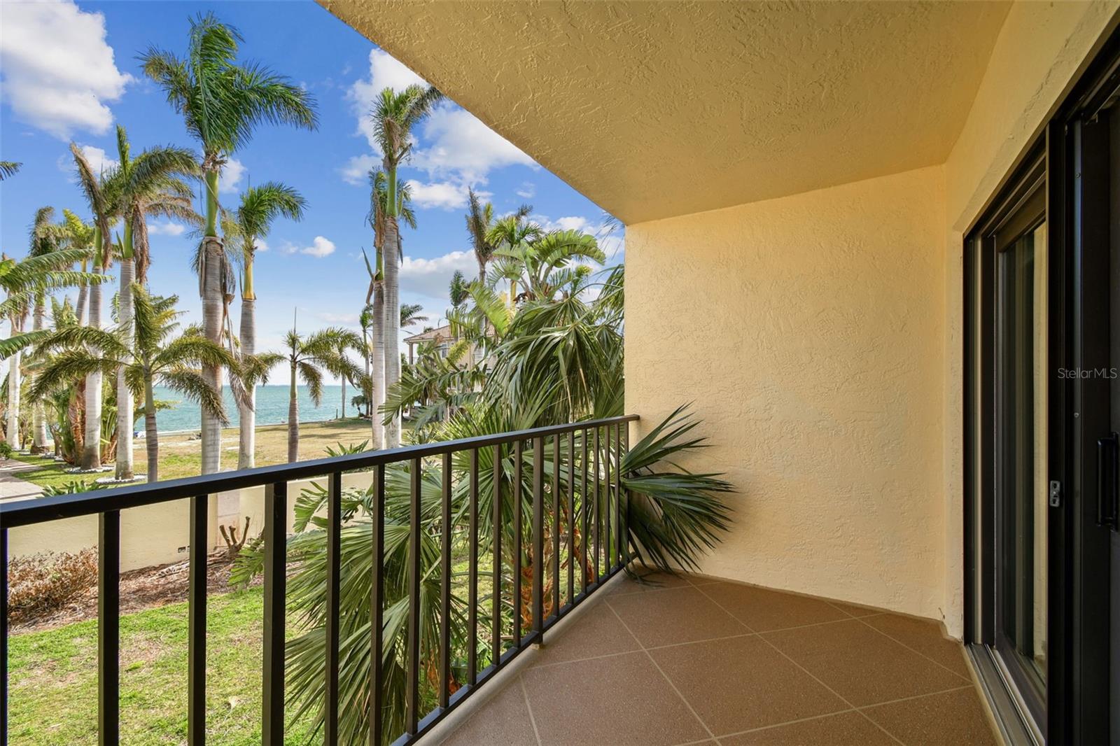 Image 38 of 46 For 7550 Sunshine Skyway Lane S T48