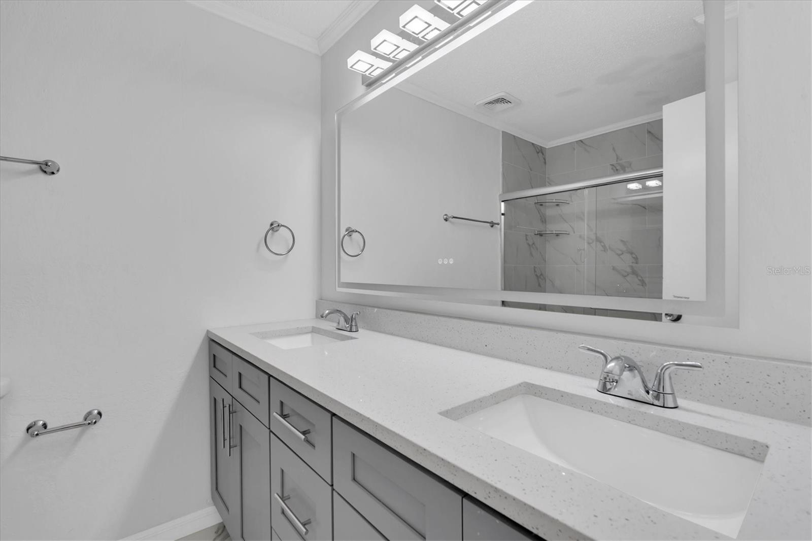 Image 22 of 52 For 7001 Hollowell Drive