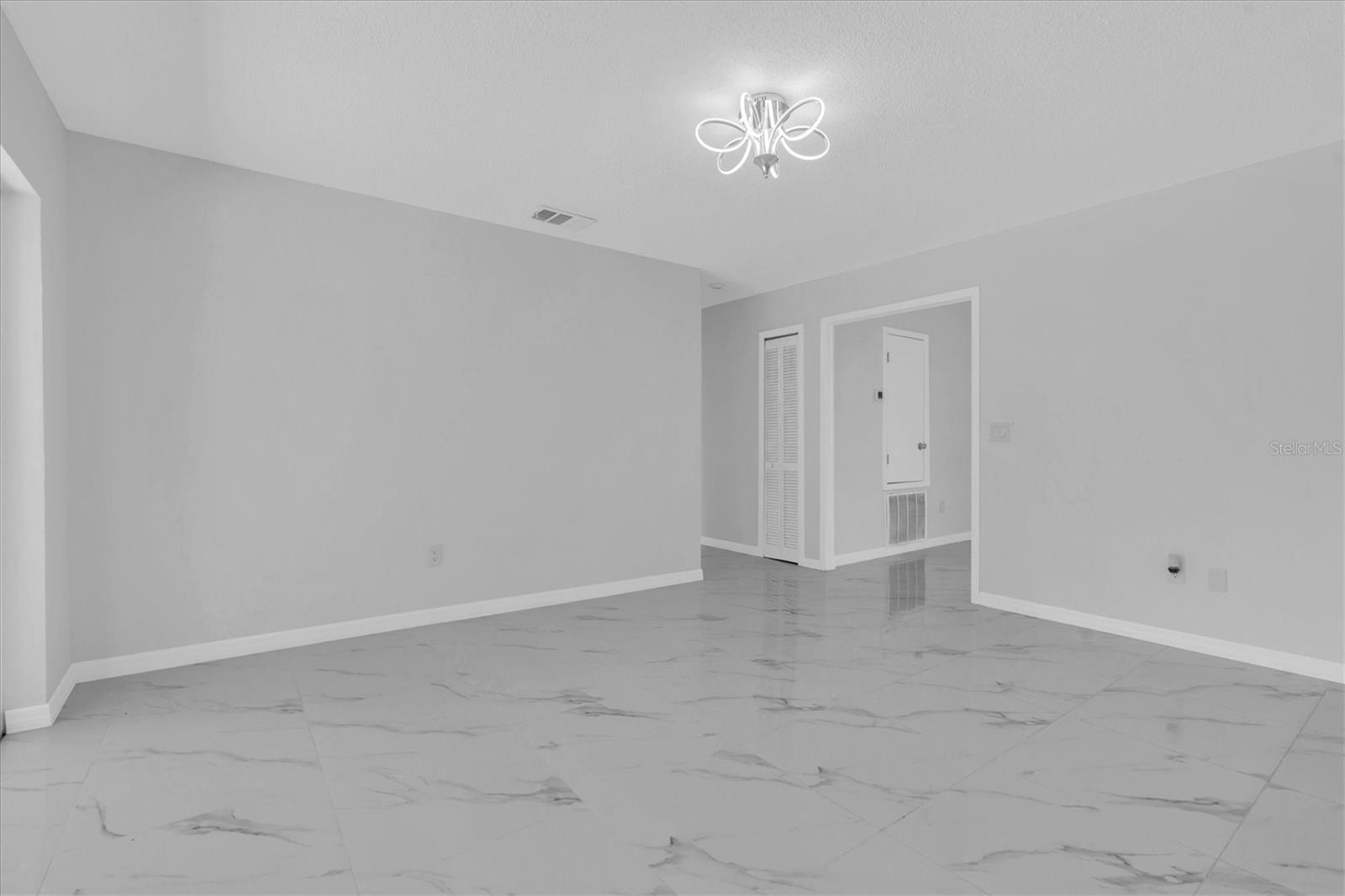 Image 5 of 52 For 7001 Hollowell Drive