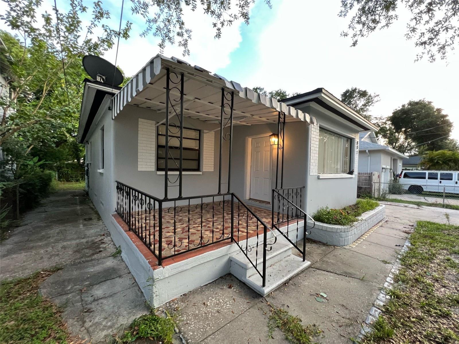 Details for 801 Lake Avenue, TAMPA, FL 33603