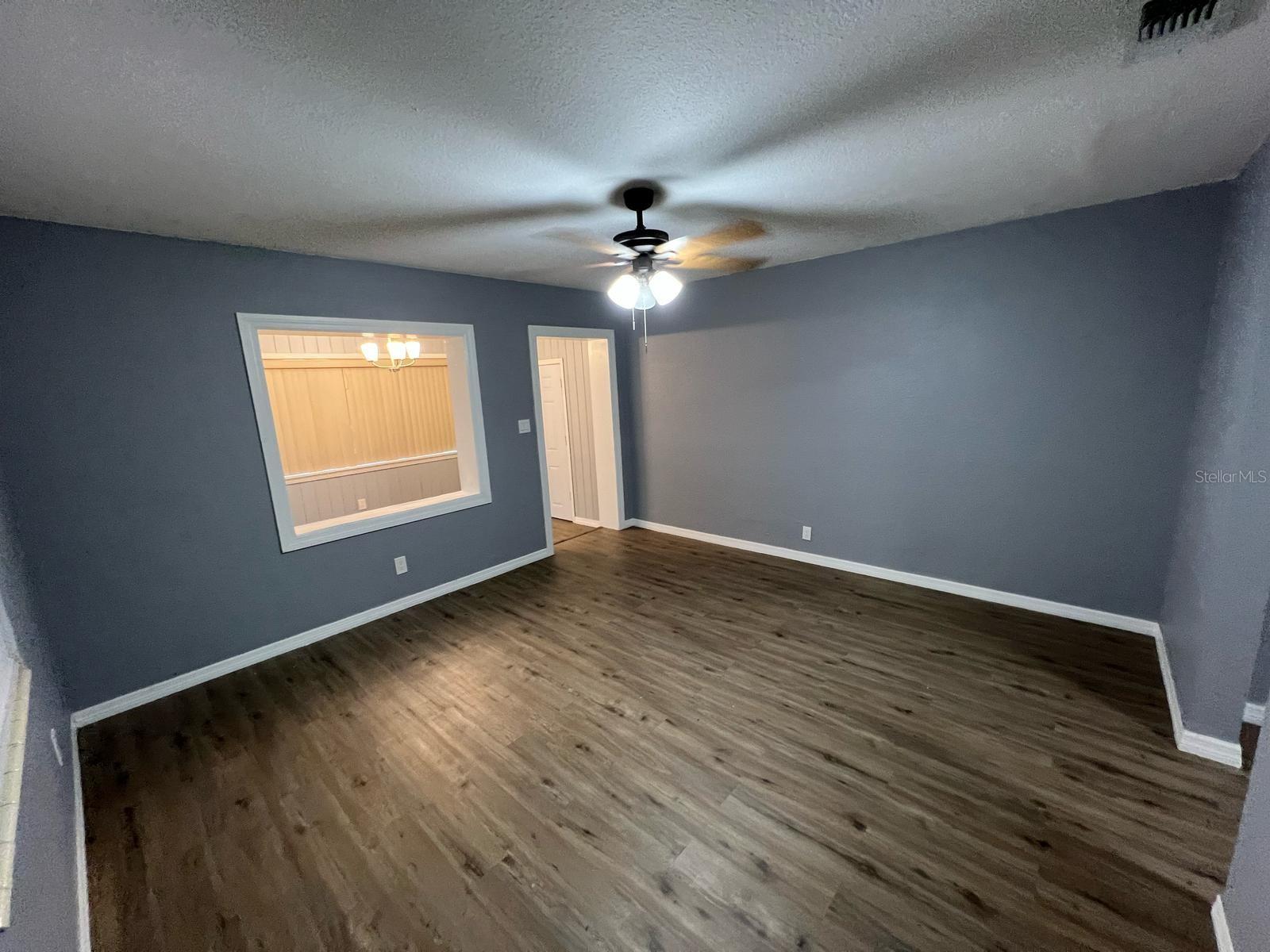 Image 3 of 9 For 801 Lake Avenue