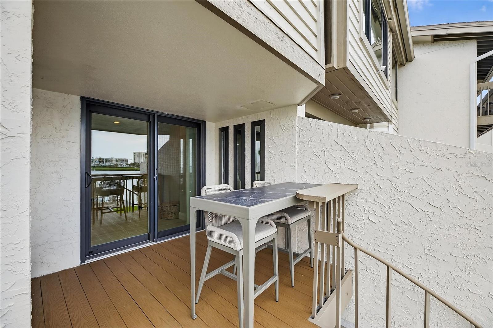 Image 41 of 94 For 160 Marina Del Rey Court