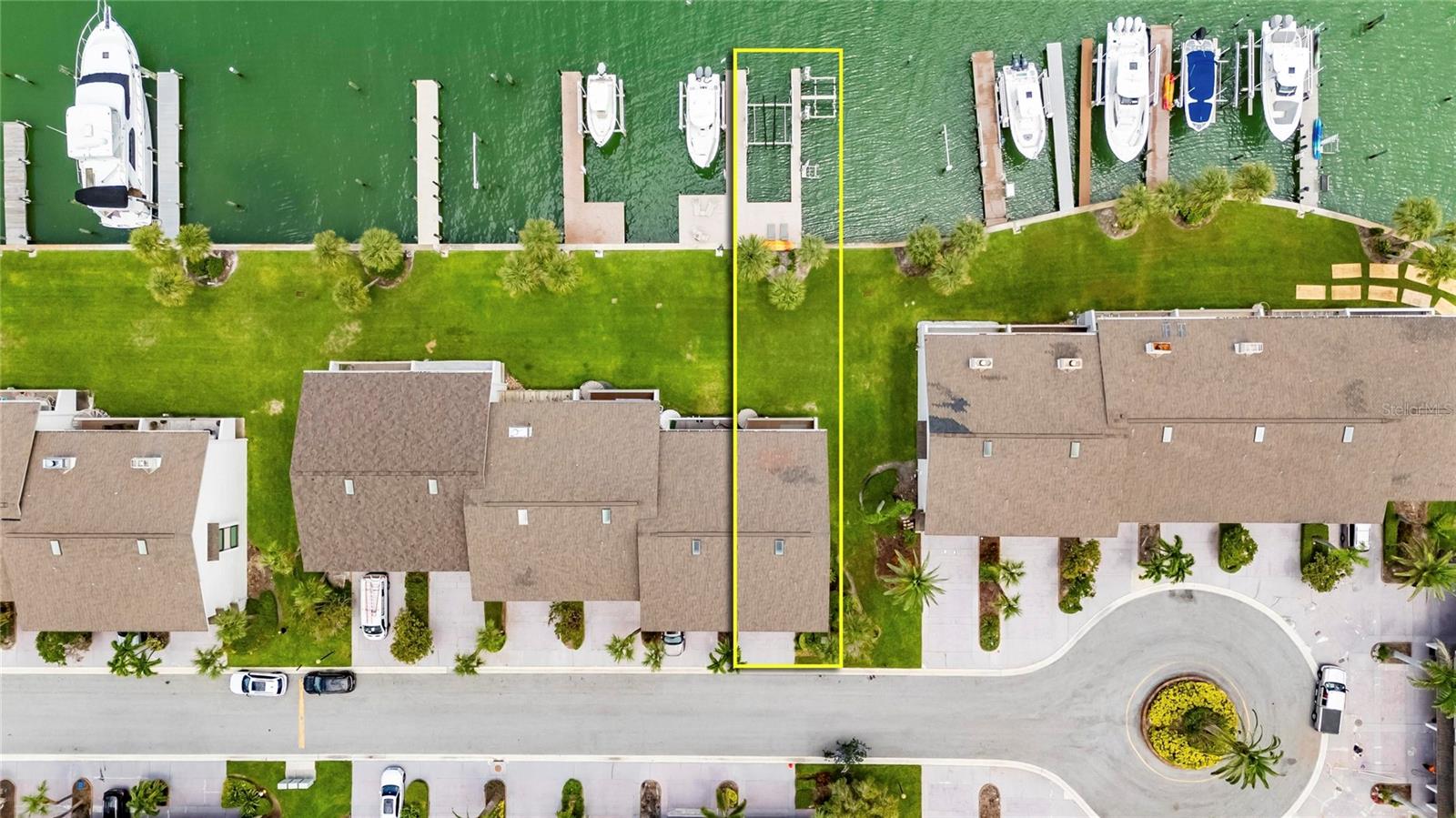 Image 79 of 94 For 160 Marina Del Rey Court